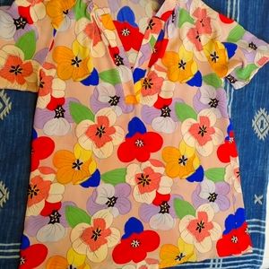 Colorful floral tucker blouse. Short sleeve. Small.